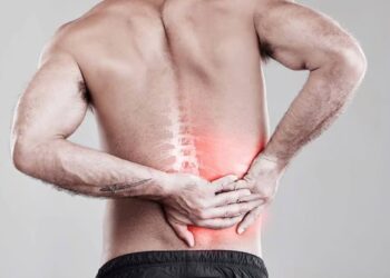 Le médecin met en garde : Voici 4 causes courantes de douleur sur le côté droit du corps